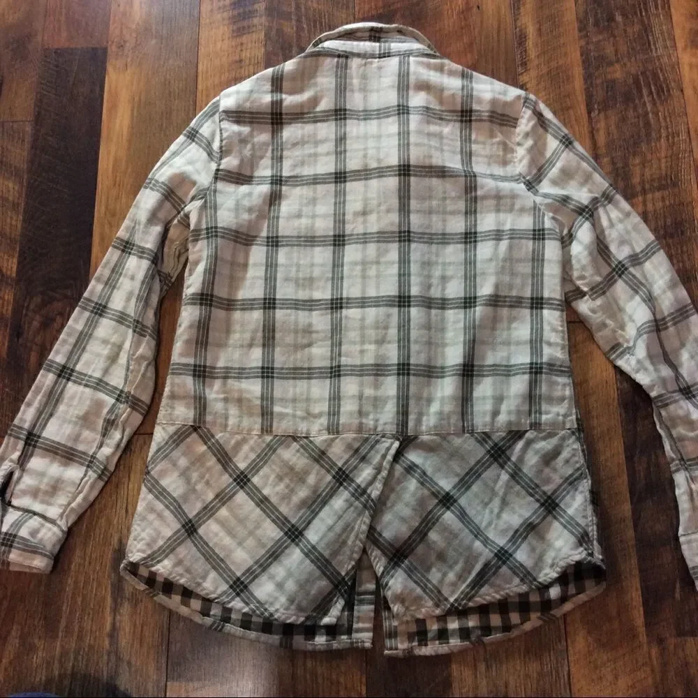 CATO Size Small Plaid Button Up Shirt Gray - Picture 3 of 5